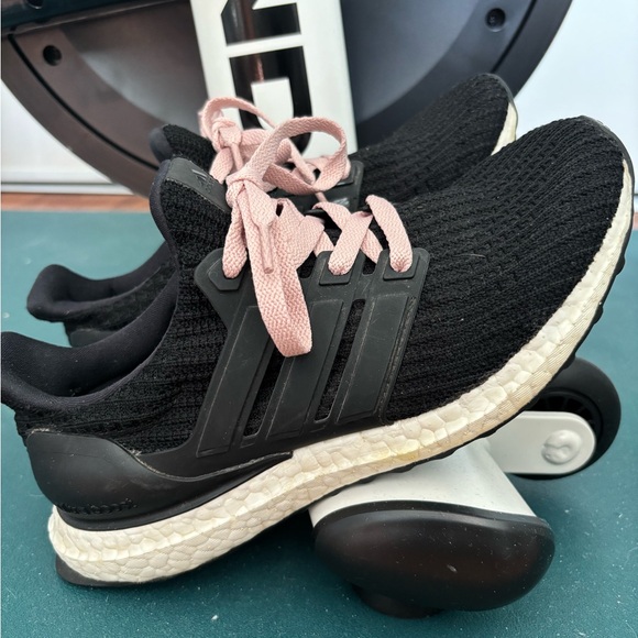 Adidas ULTRABOOST 1.0 SHOES Women Size 7 - Picture 10 of 14